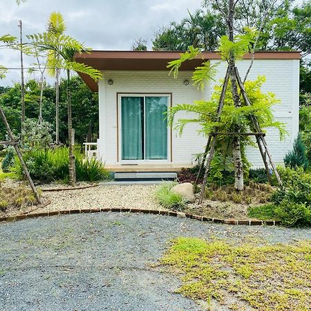 Homdoiintr Farmstay ฮ่อมดอยอินทร์ ฟาร์มสเตย์ Ban Huai Kaeo Bagian luar foto