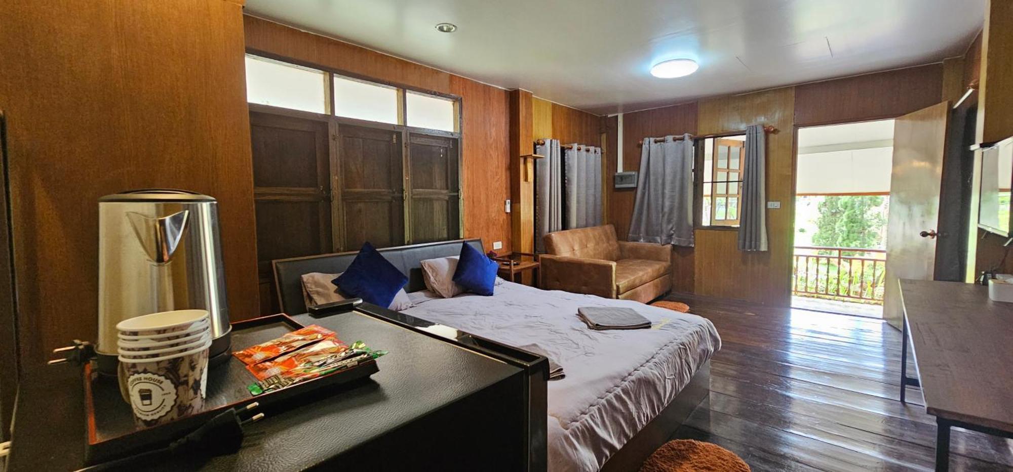 Homdoiintr Farmstay ฮ่อมดอยอินทร์ ฟาร์มสเตย์ Ban Huai Kaeo Bagian luar foto