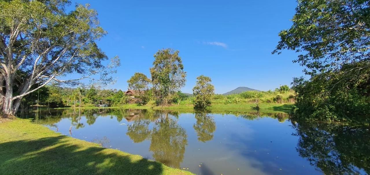Homdoiintr Farmstay ฮ่อมดอยอินทร์ ฟาร์มสเตย์ Ban Huai Kaeo Bagian luar foto