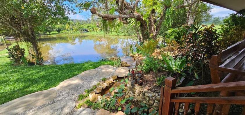 Homdoiintr Farmstay ฮ่อมดอยอินทร์ ฟาร์มสเตย์ Ban Huai Kaeo Bagian luar foto