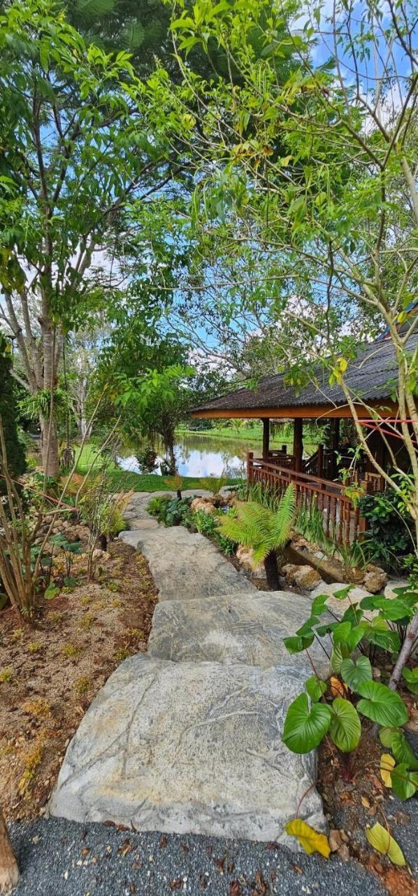 Homdoiintr Farmstay ฮ่อมดอยอินทร์ ฟาร์มสเตย์ Ban Huai Kaeo Bagian luar foto