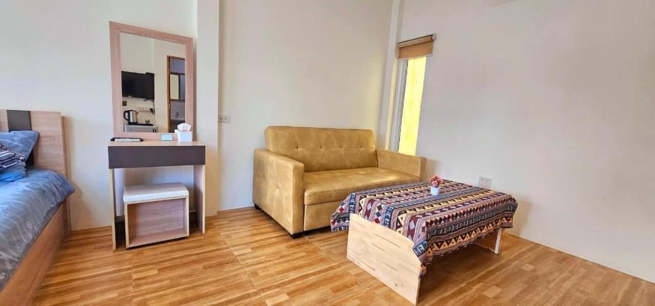 Homdoiintr Farmstay ฮ่อมดอยอินทร์ ฟาร์มสเตย์ Ban Huai Kaeo Bagian luar foto