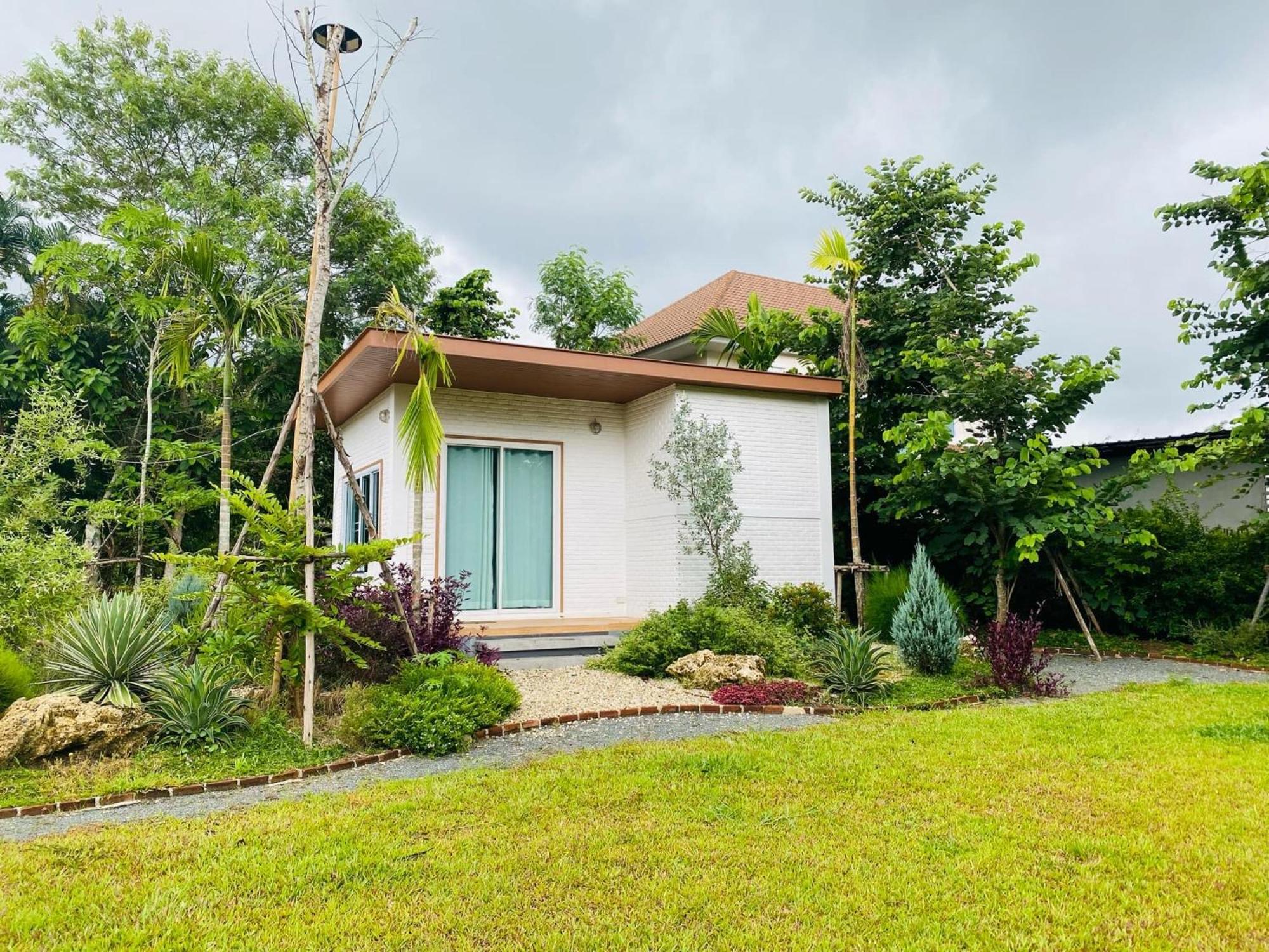 Homdoiintr Farmstay ฮ่อมดอยอินทร์ ฟาร์มสเตย์ Ban Huai Kaeo Bagian luar foto